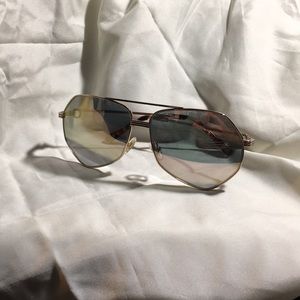 Diff SYNDEY sunglasses with light mirror lenses
